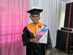 Dari Ladang ke Ruang Kelas, Perjuangan Anak Petani Pamekasan Raih Gelar Magister Pendidikan