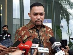 Manuver Mengejutkan, Ahmad Sahroni Mundur dari Ketua Timses Ridwan Kamil-Suswono di Pilgub DKI Jakarta 2024