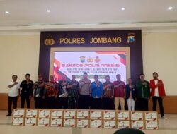 Polres Kabupaten Jombang Ajak Mahasiswa dalam Kegiatan Baksos Polri Presisi