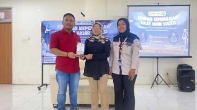 HIMAAKSI UTM Gelar Seminar Kepenulisan Hadirkan Alumni