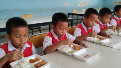 MBG Berjamur Masuk Sekolah, SPPG Jambu Disorot, BGN Diminta Turun Tangan