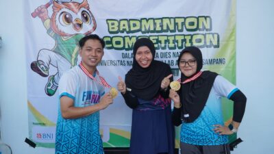 Final Sengit Tiga Set! Pasangan Dosen Raih Juara Badminton Dies Natalis ke-4 UNT Al Muafa Sampang