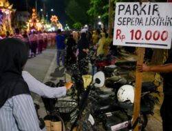 Pengunjung Geram, Parkir Sepeda Listrik Dipatok Rp10 Ribu Saat Nonton Parade Musik Tong Tong Sumenep