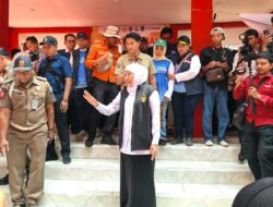 Hari Jadi ke-81 Jatim, Khofifah Hadirkan Layanan Kesehatan hingga Bantuan Nelayan di Sumenep